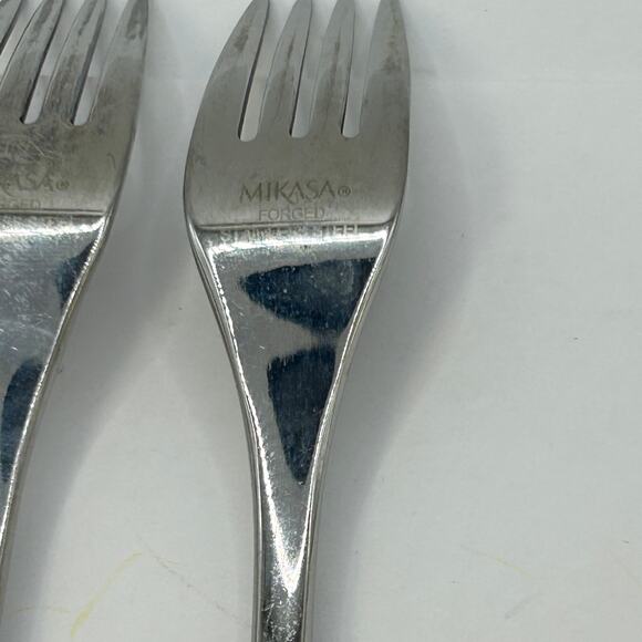 2 Individual Salad Fork Brynley Mikasa 7 1/8" Modern Simple Minimalist - Picture 4 of 6
